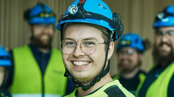 Kesätyö: teollisuuden putkiasentaja- ja hitsaajaharjoittelija, Imatra