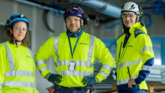 Sähköasentajia urakointiin, Hämeenlinna