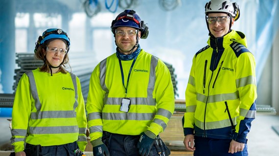 Korkeapainevesisumun asentajia reissutyöhön